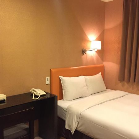 Garden Hotel Taichung Exterior photo