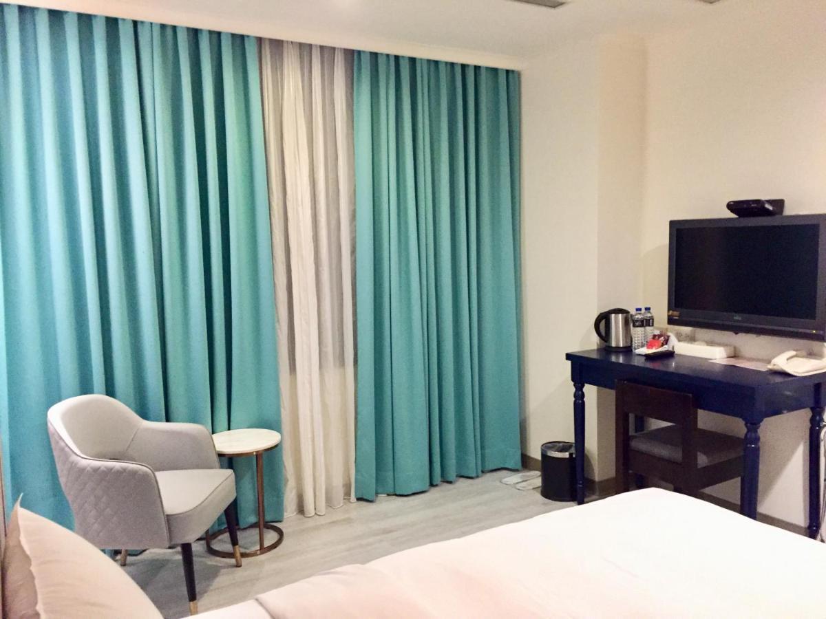 Garden Hotel Taichung Exterior photo